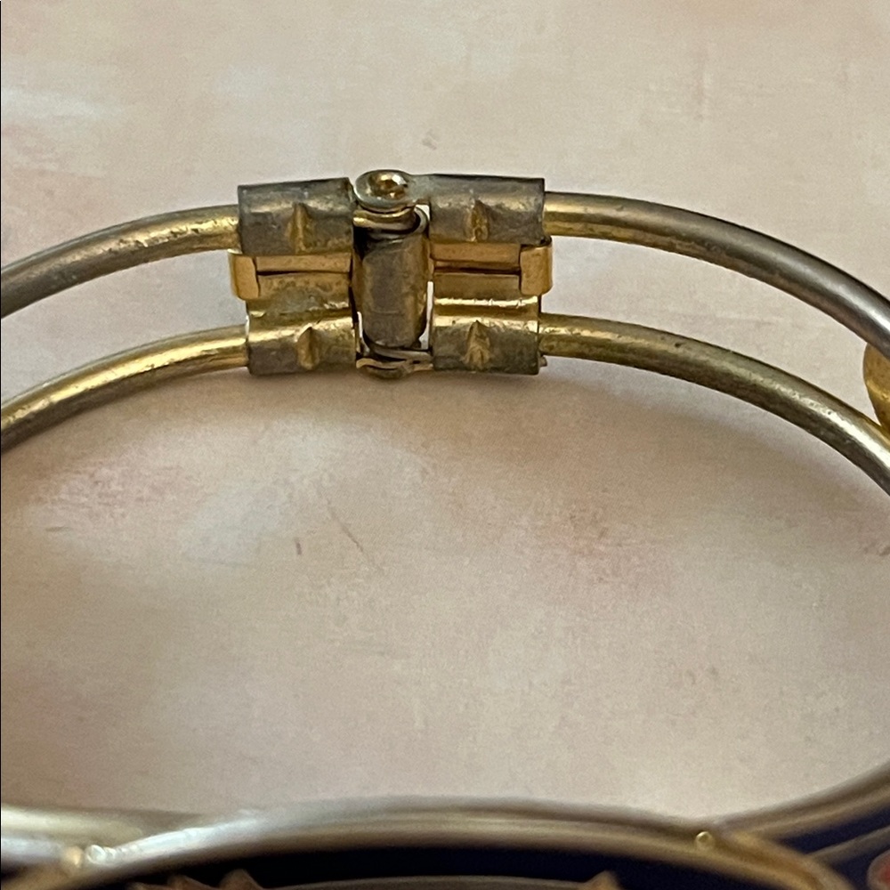 Vintage navy cloisonné clamper bracelet butterflies and lotus flowers gold tone - Picture 7 of 8